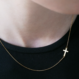 les bon bon｜cross side necklace　クロスモチーフ　ネックレス　母の日ギフト