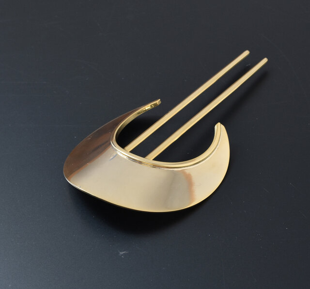 Sykia 真鍮ムーンプレートヘアフォーク Moon Plate Hair Fork 02 211 H02 Yn Piu Di Aranciato ピウディアランチェート キナリノモール Sykia 真鍮ムーンプレートヘアフォーク Moon Plate Hair Fork 02 211 H02 Yn Piu Di Aranciato ピウディアランチェート キナリノモール