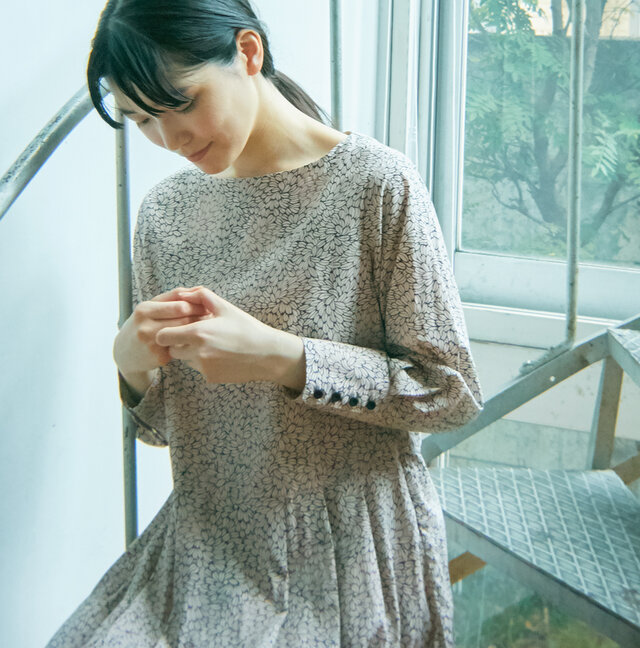 モデル165cm 着用サイズ:0(BEIGE)