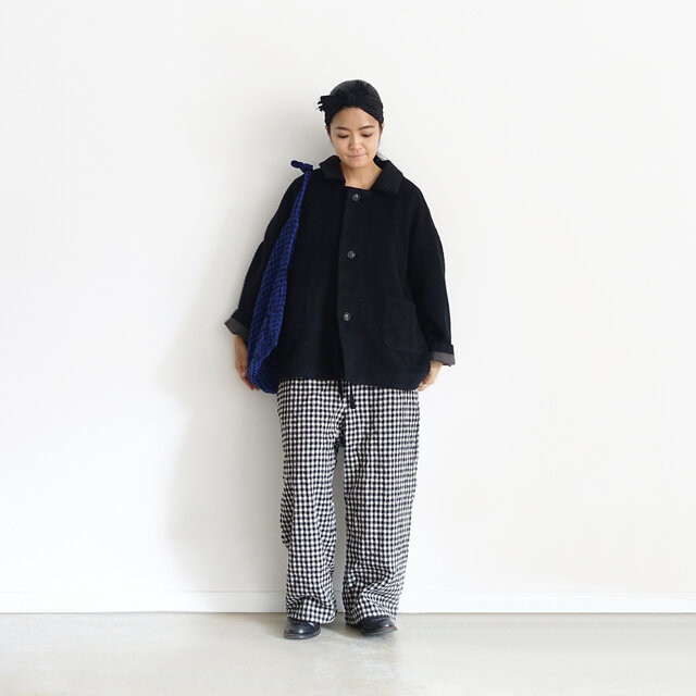 Model 158cm、Black 着用
