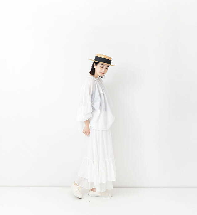 color : WHT , model : 162cm