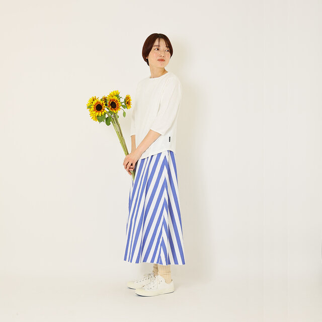 モデル 164cm / オフ白着用