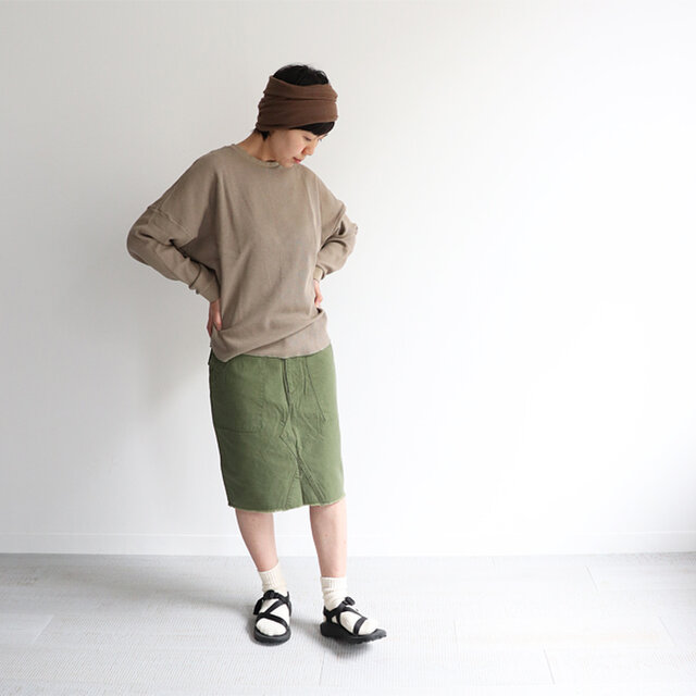 ベージュ 着用、モデル身長:160cm