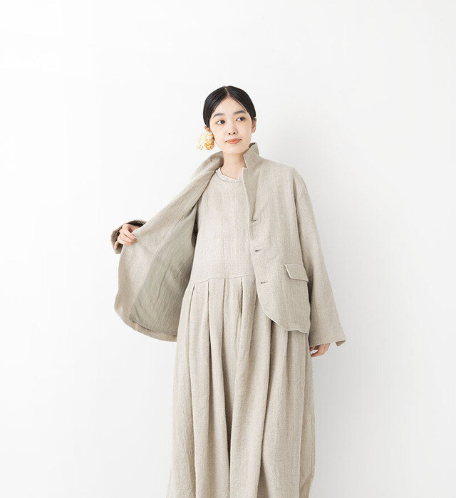 color : KINARI , model : 162cm