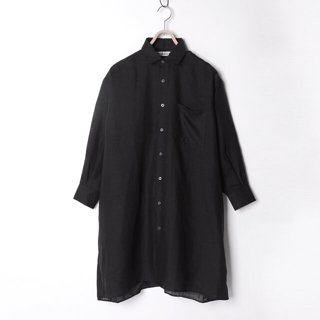 color : black
カラーは、定番の「black」、深みのある「navy」、きれいな色合いの「rust」の3種類。