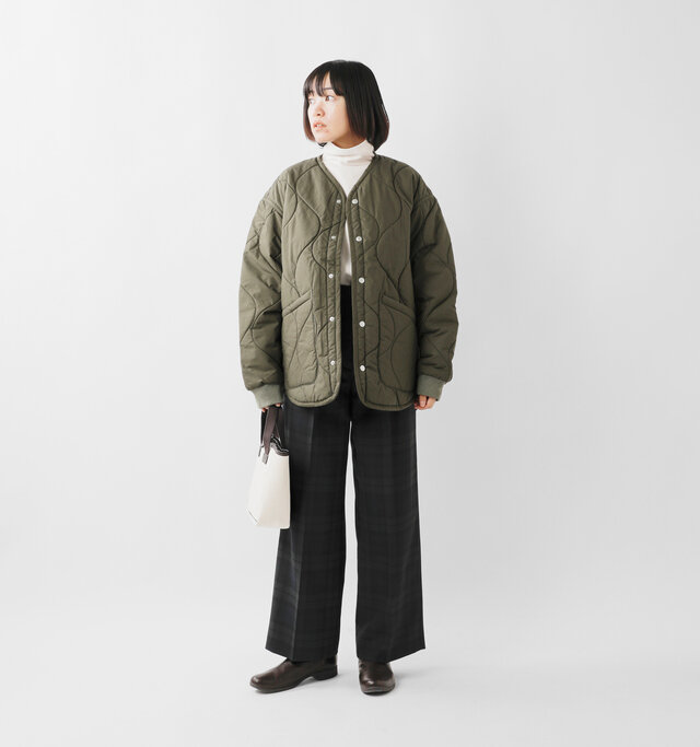 model saku：163cm / 43kg 
color : khaki brown / size : 10