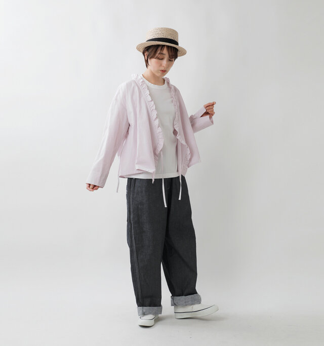 model asuka：160cm / 48kg 
color : fade pink / size : F