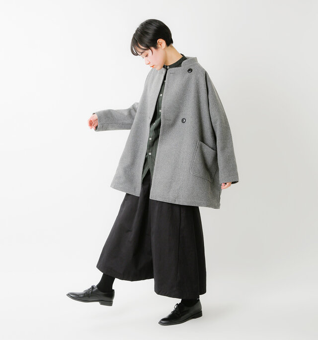 model saku:163cm / 43kg
color : gray / size : F