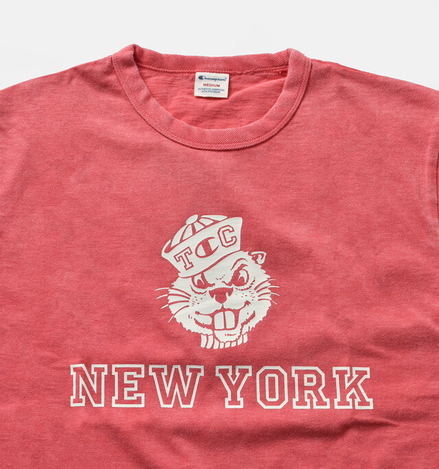 ペールレッド → オフホワイト