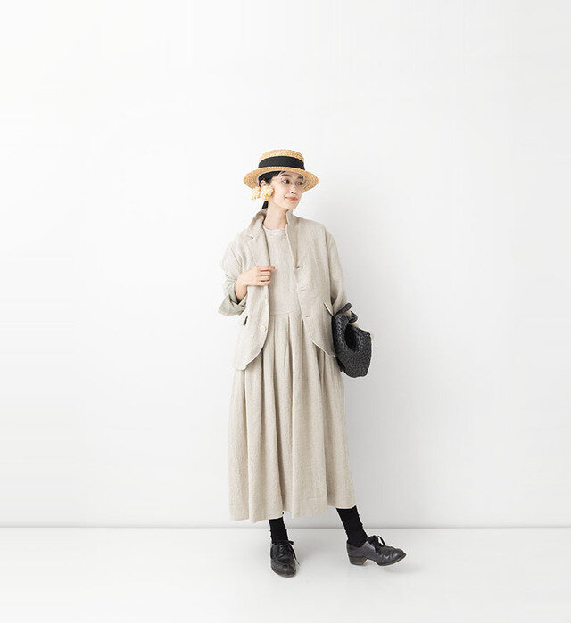 color : KINARI , model : 162cm