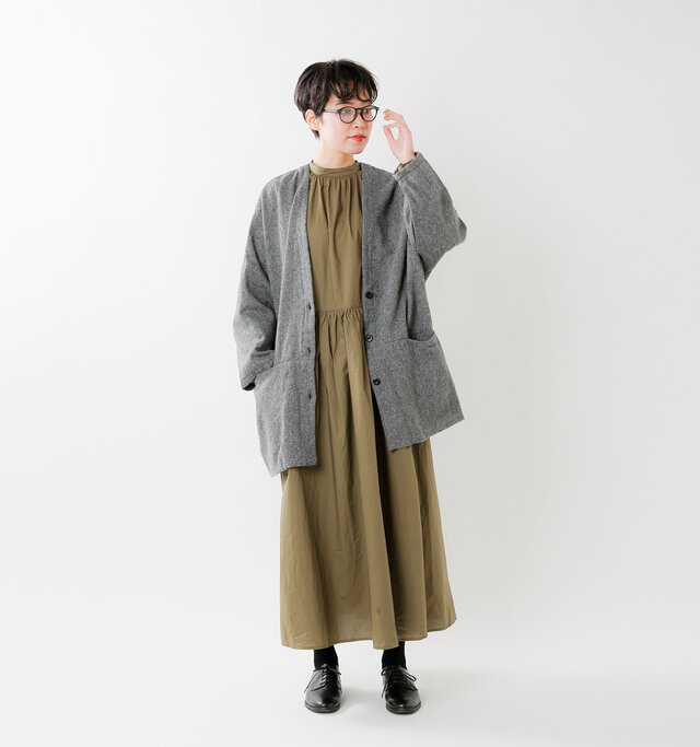 model saku:163cm / 43kg
color : black杢 / size : 38