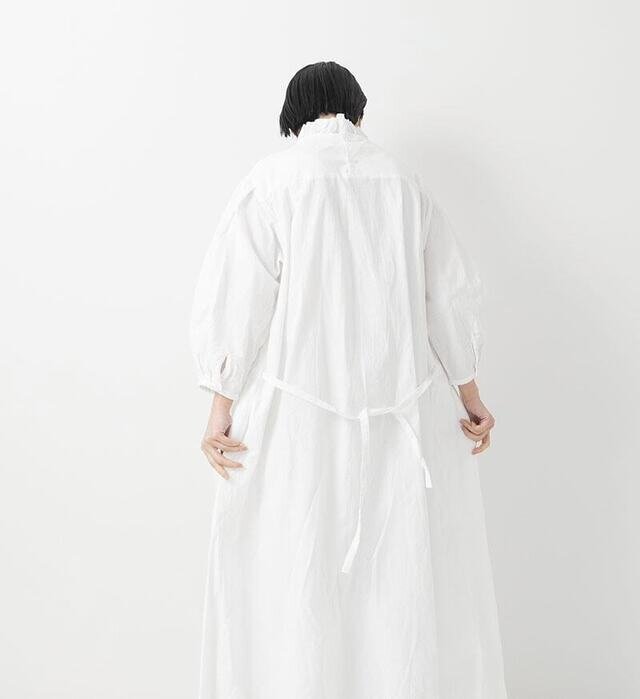 col:WHITE , model : 162cm