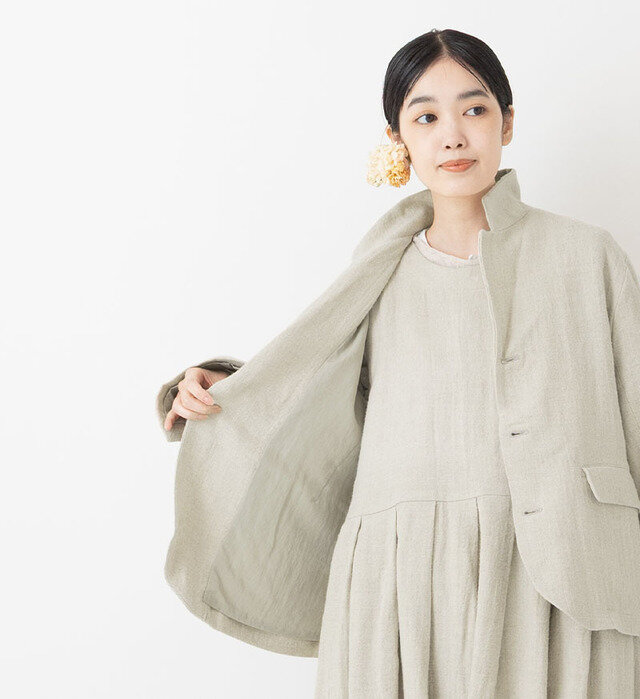 color : KINARI , model : 162cm