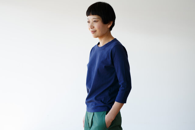 TOPネイビー / S 着用、モデル身長:158cm