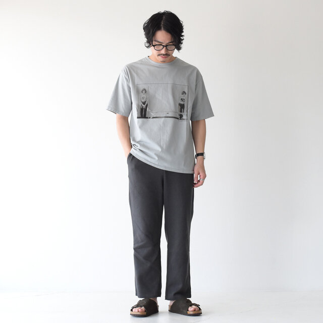 モデル: 173cm / 58kg
color:gray / size:L(メンズS~M)