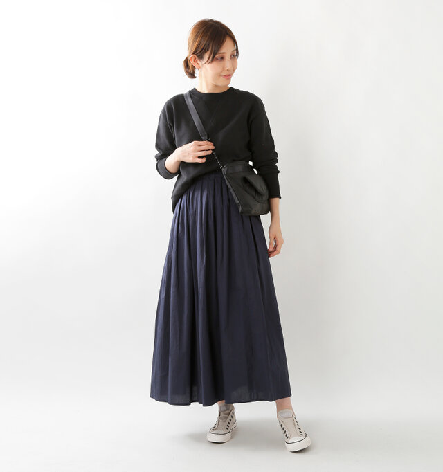 model yama:167cm / 49kg
color : ice gray / size : 5(24.0cm)