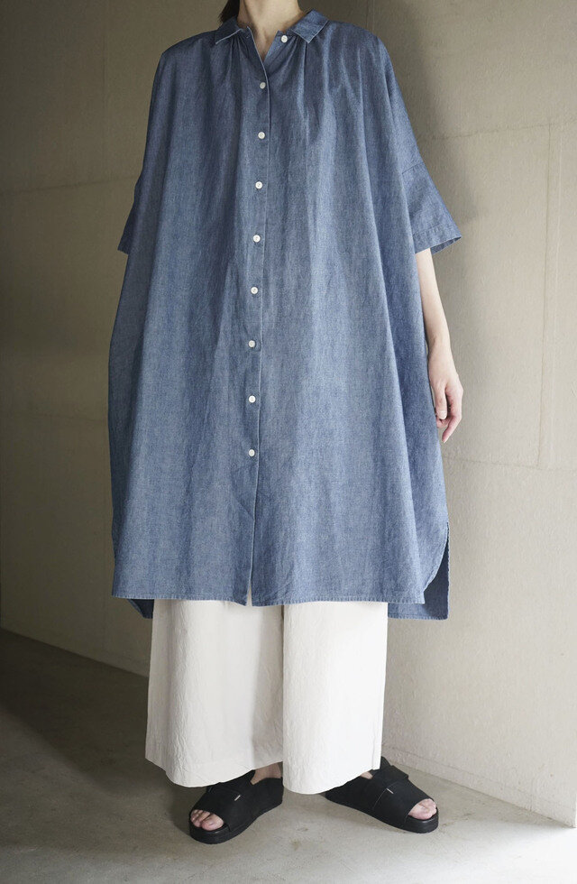 女性モデル:身長167cm