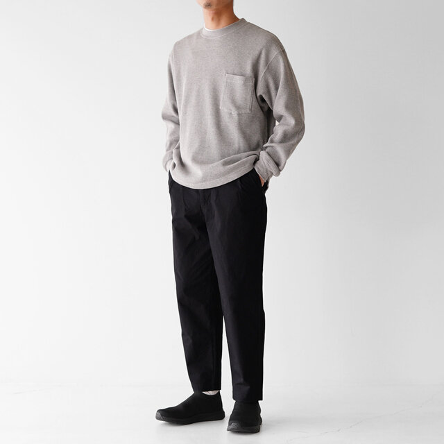 モデル:173cm / 58kg
color : マッドブラック×TNFブラック / size : 9(27.0cm)