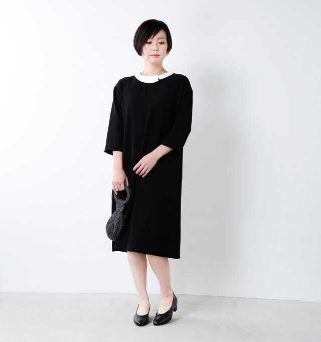 model mayu:158cm / 48kg
color : black enamel / size : 23.0cm