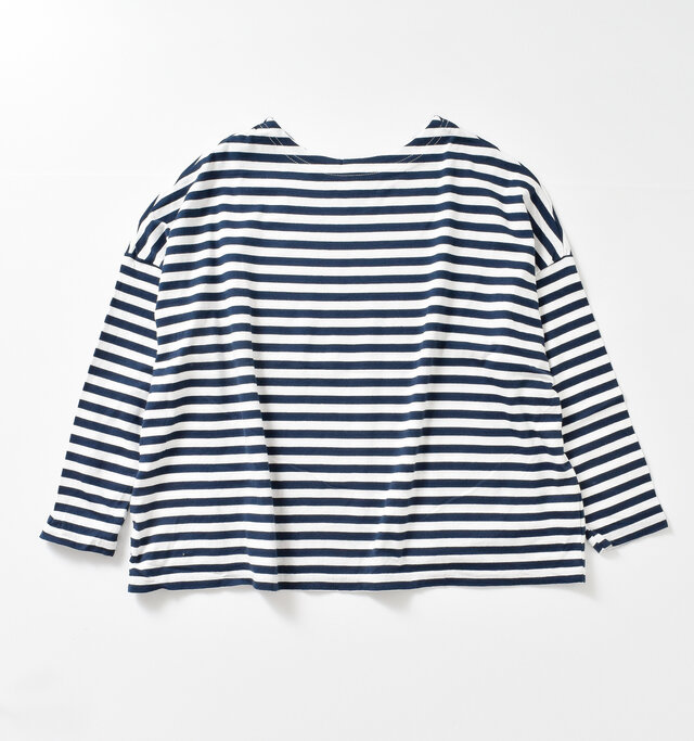 color :white×navy