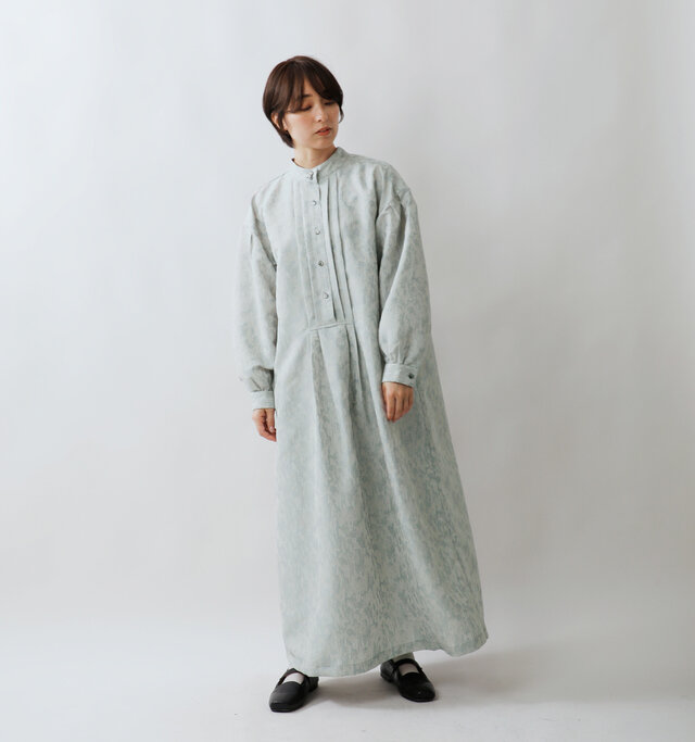 model asuka：160cm / 48kg 
color : light gray / size : F