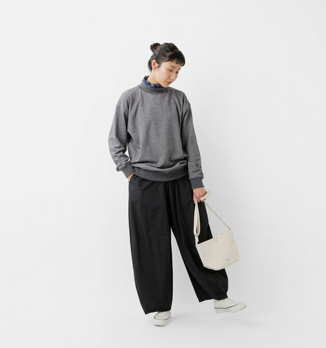 model mayuko:168㎝ / 55kg
color : dark gray 杢 / size : 3
