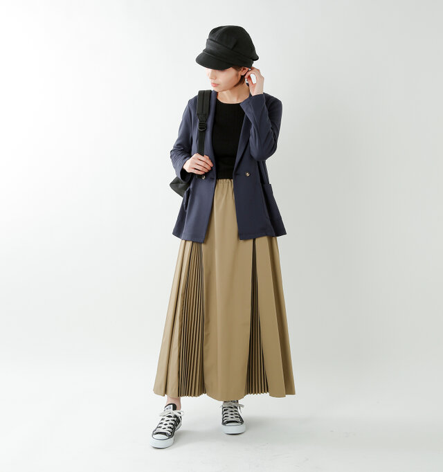 model yama:167cm / 49kg
color : navy / size : F