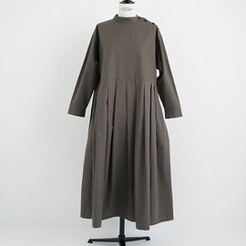 Mochi｜hight neck tuck dress [dark moss green]
