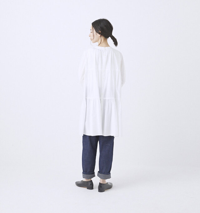 WHITE / 着用サイズ0(モデル164cm)