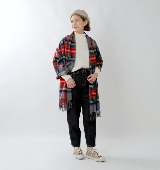 model tomo:158cm / 45kg
color : beige / size : one