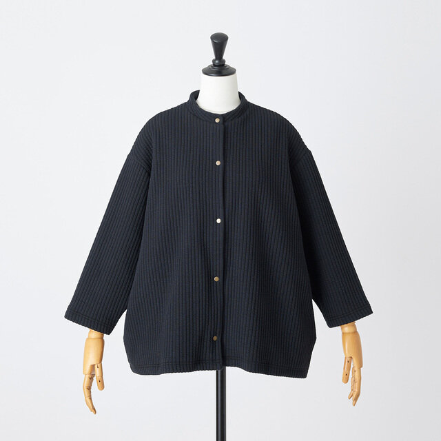 color: クロ<UT504AW85>