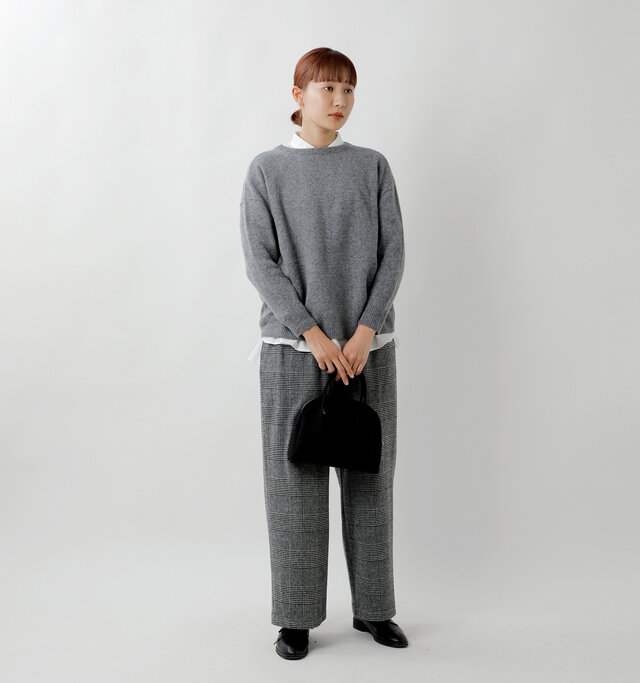 model mayuko：168cm / 55kg
color : gray / size : F