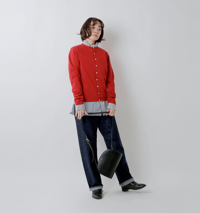 model saku：163cm / 43kg 
color : red / size : 2