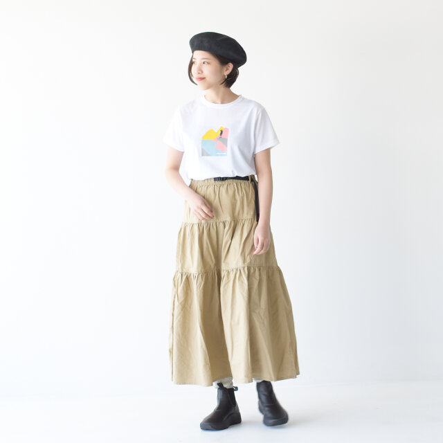 モデル:157cm / 47kg
color : ホワイト(W/HOE61901) / size : WM