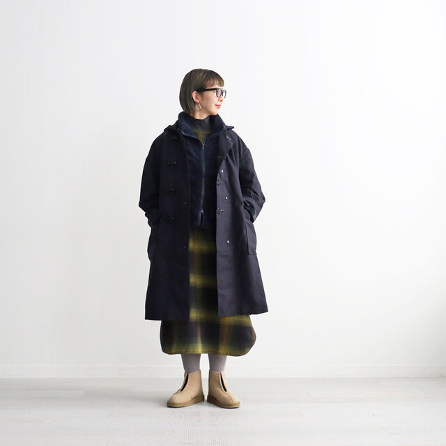 もちろん、これからはコートとのミドルレイヤーも◎
ダブルジップ仕様なので、ワンピースやスカートともバランス良く合わせていただけます!