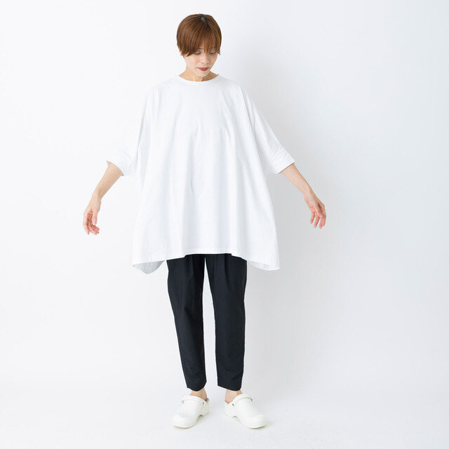 着用カラー:WHITE