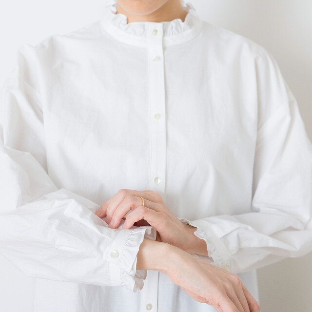 着用カラー:シロ