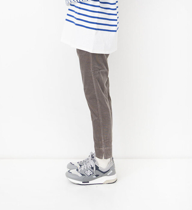 color : HAIIRO / size : 2 / モデル162cm