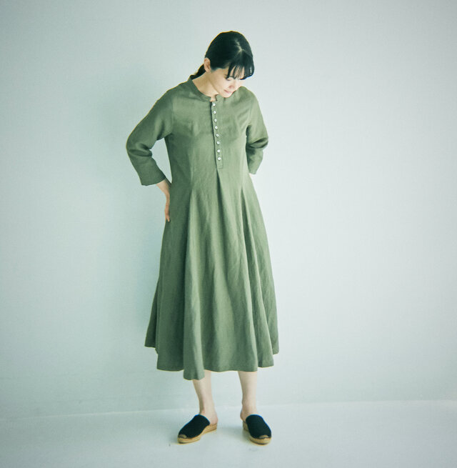 モデル165cm 着用サイズ:0(OLIVE)