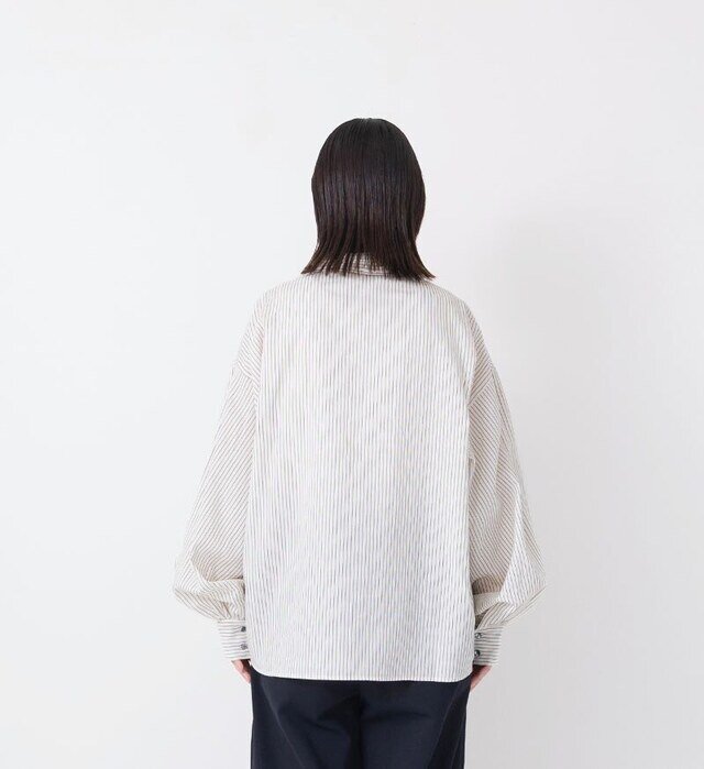 color : WHITE×BLACK STRIPE , model : 162cm