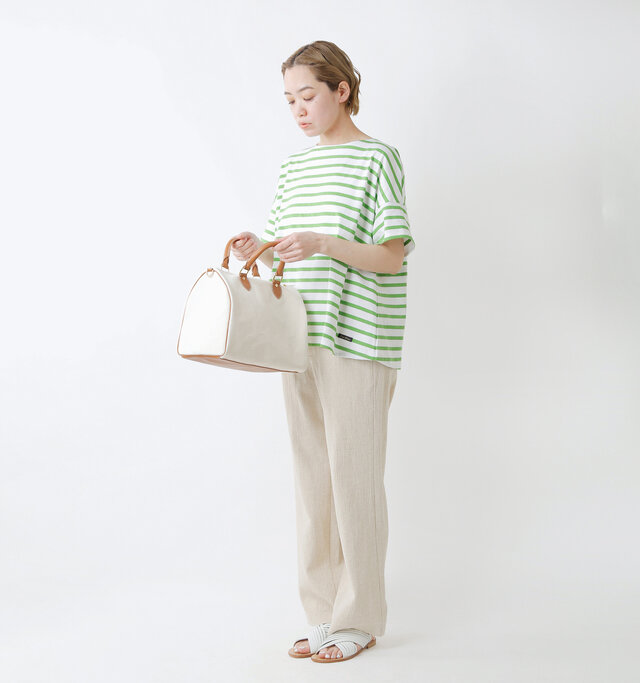 model saku：163cm / 43kg 
color : blanc × green / size : 1