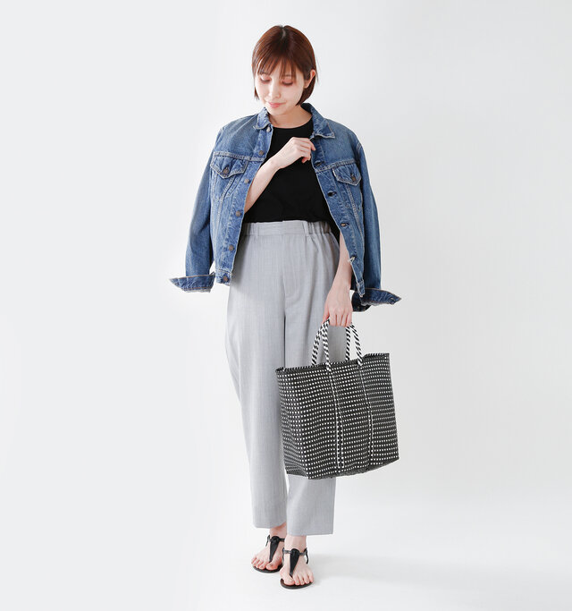 model yama:167cm / 49kg
color : black mini check / size : M