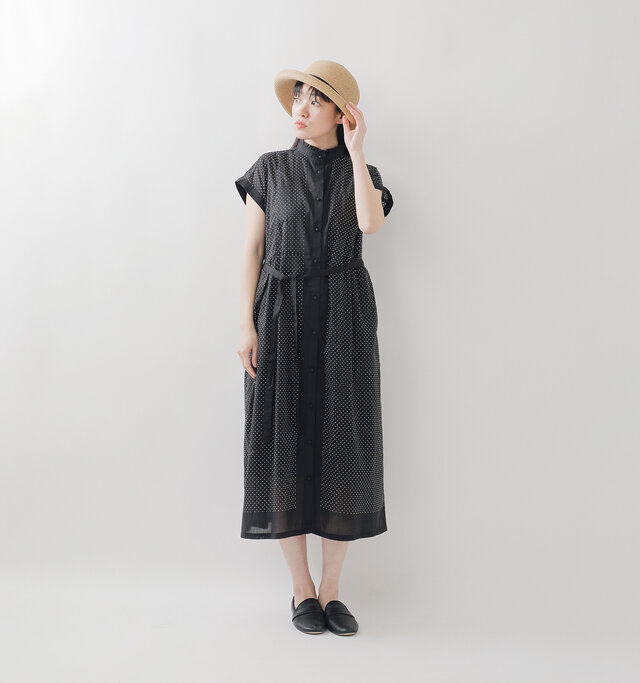 model saku:163cm / 43kg
color : black / size : F