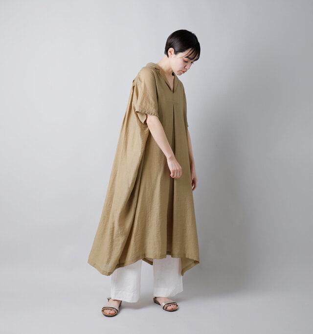 model saku：163cm / 43kg 
color : beige / size : 1