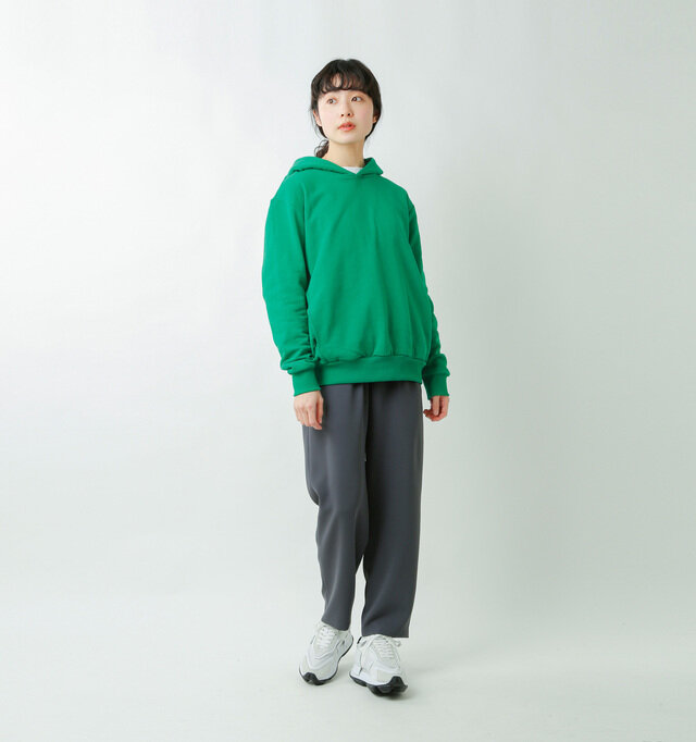 model mariko：162cm / 47kg 
color : Verde / size : S