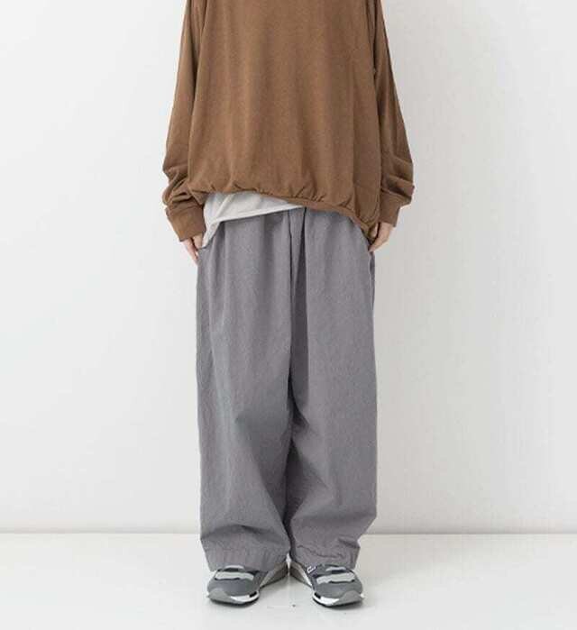 color : GRAY ,model : 162cm