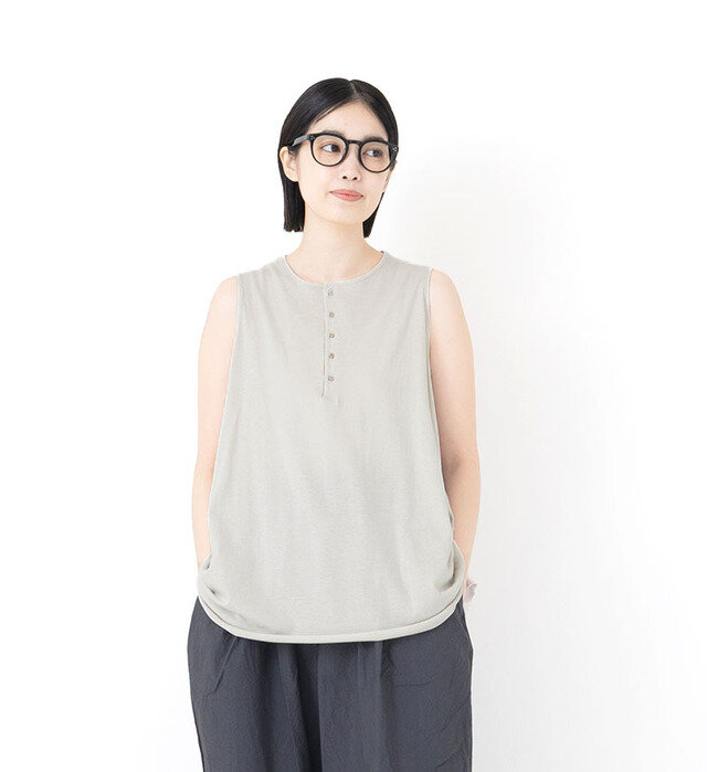 color : GRY , model : 162cm