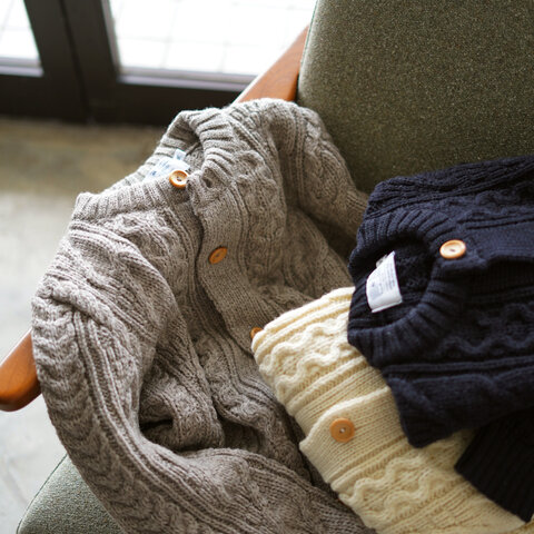 Kerry Woollen Mills|ケーブル編み クルーネック ニット カーディガン Aran Cable Collarless Cardigan Heavy ユニセックス メンズ KW-0005 ケリーウーレンミルズ
