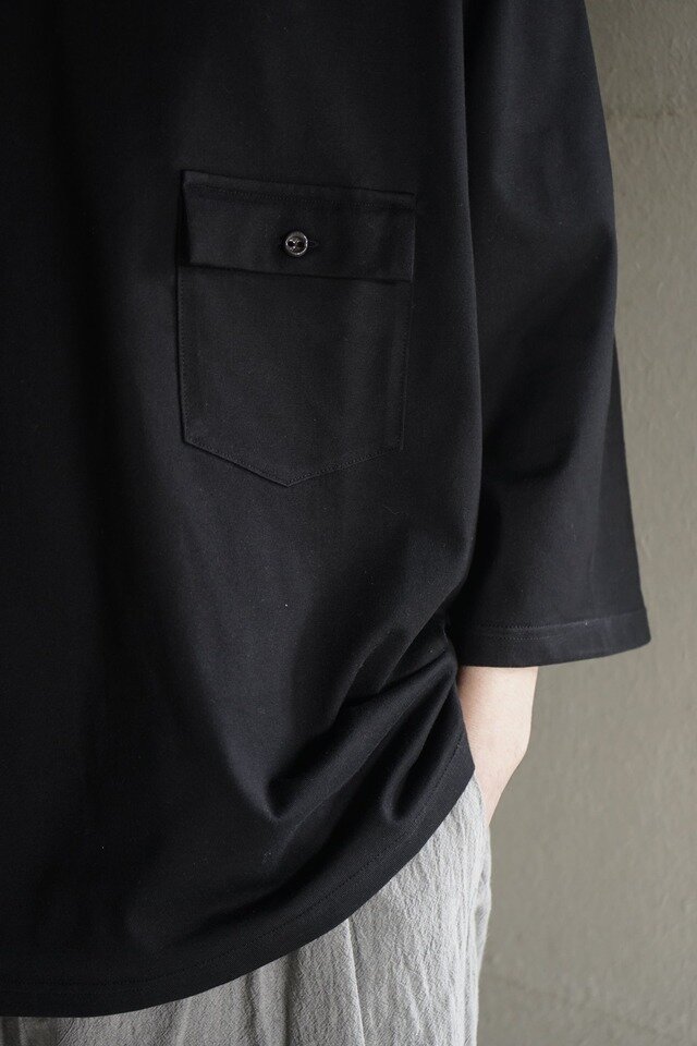 男性モデル:身長178cm 体重65kg 着用サイズM