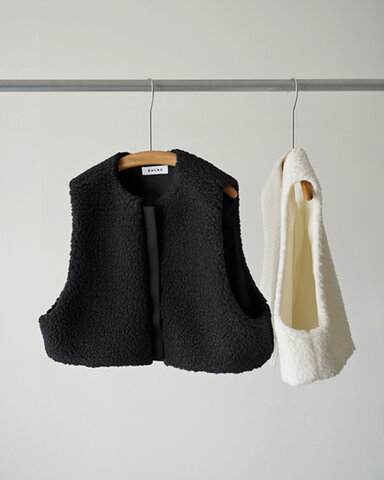 SACRA|シープボア ショートベスト アウター SHEEP BOA SHORT GILET 126507061 サクラ